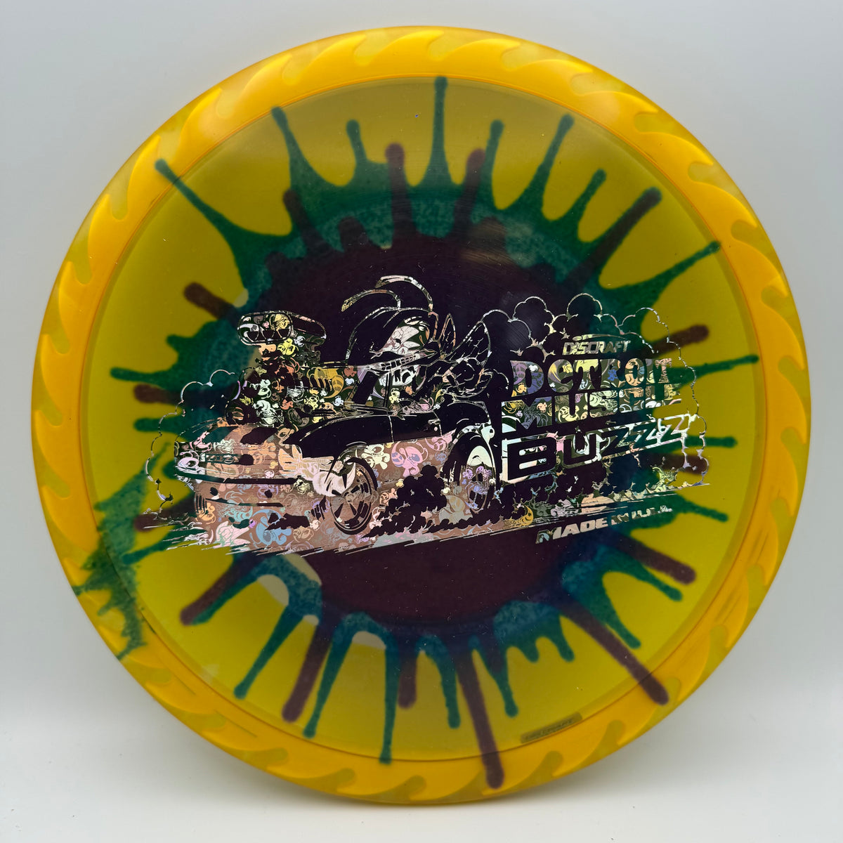 Discraft Fly-Dye Fuzed Buzzz Worlds